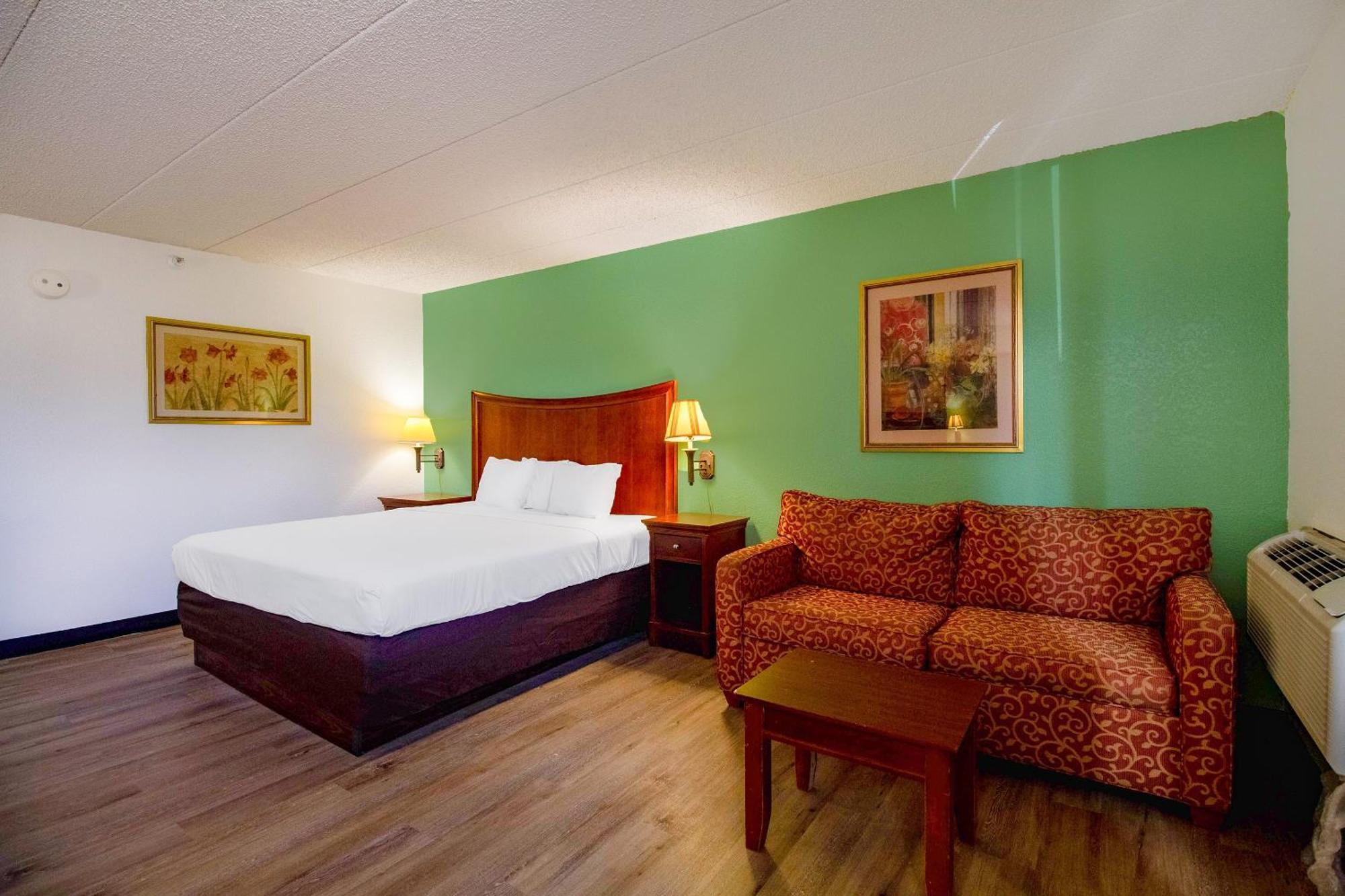 Tulsa Square Hotel Central, I-44 By Oyo Exterior photo